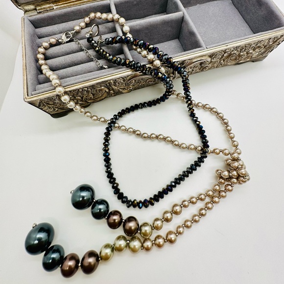 Beautiful Necklace lot - Picture 17 of 17